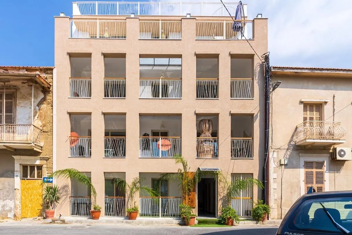 Apartment Marble - Cozy Studio W Balcony In Larnaca Cyprus
